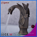 Faucet da bacia do cisne de Fyeer Blackened